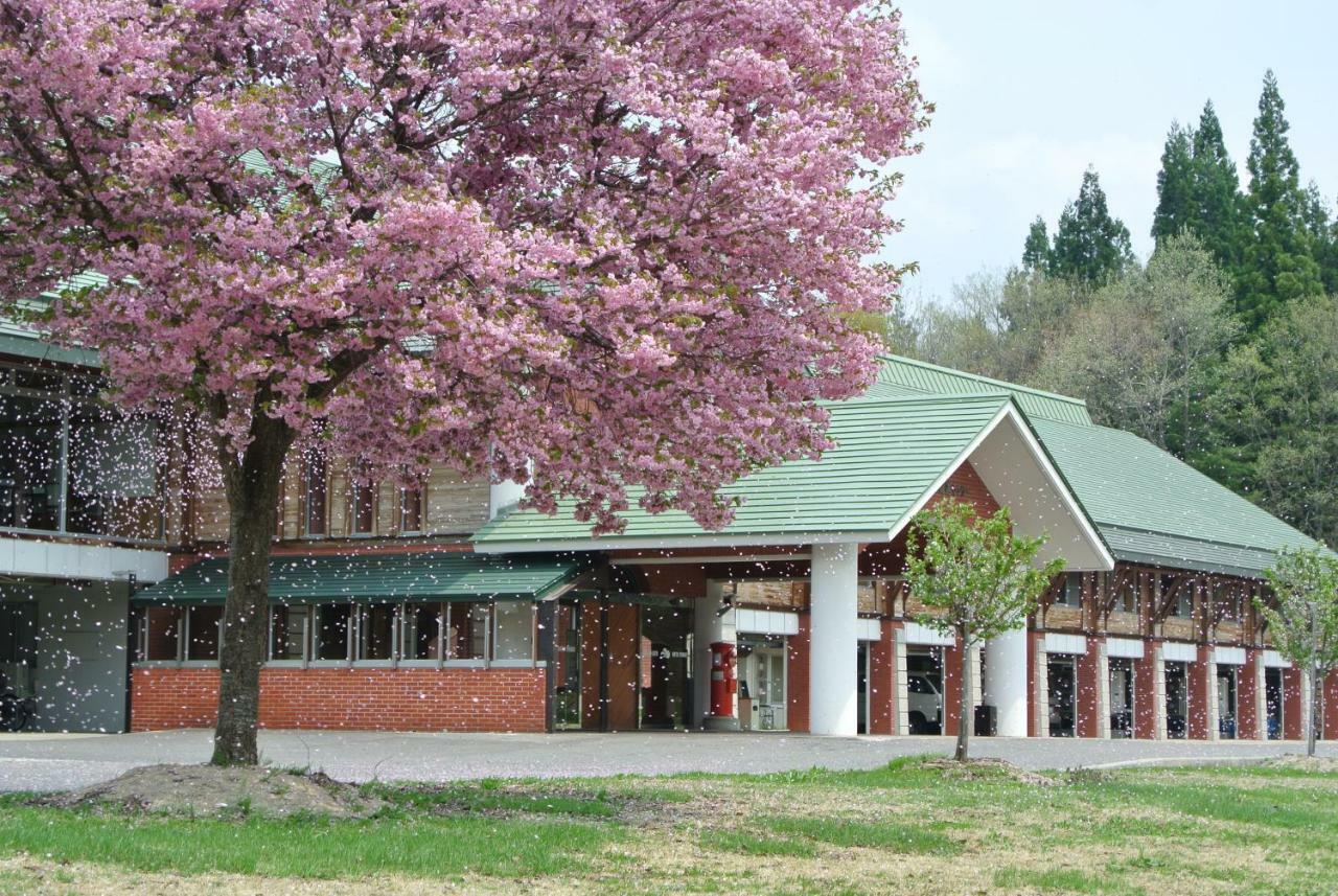 Yurari Hotel Tadami Exterior photo